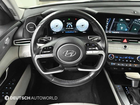 Hyundai Avante — photo 17