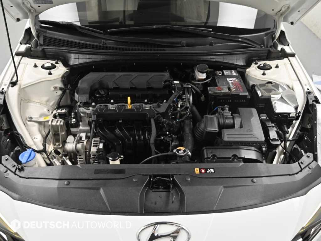 Hyundai Avante — photo 20