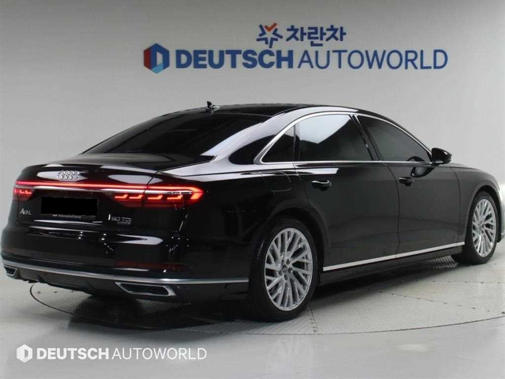 Audi A8 — photo 03