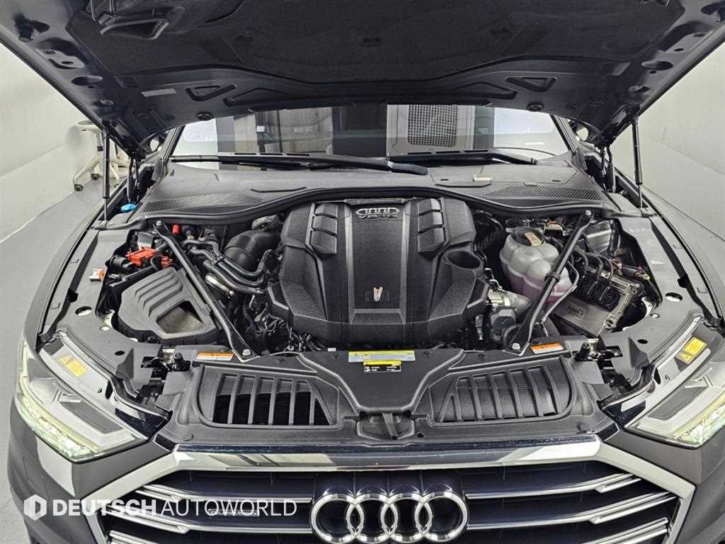 Audi A8 — photo 07