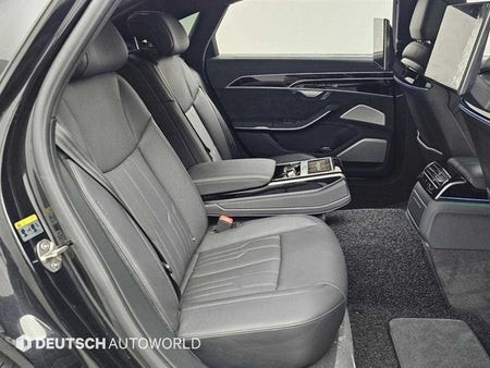 Audi A8 — photo 13