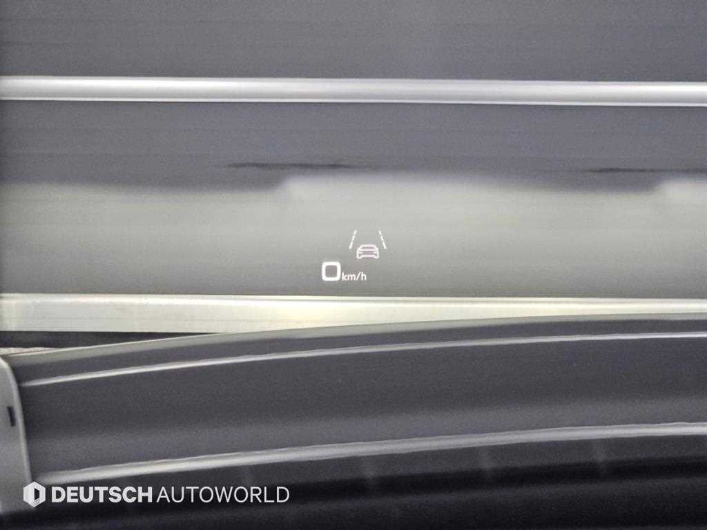 Audi A8 — photo 18