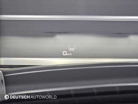 Audi A8 — photo 18