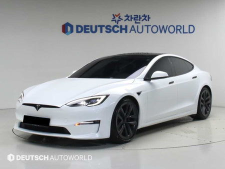 Tesla Model S — photo 01