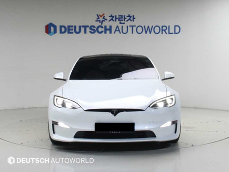 Tesla Model S — photo 03