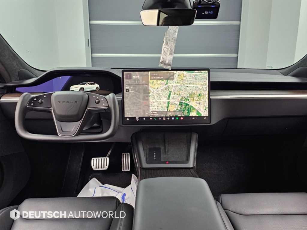 Tesla Model S — photo 07