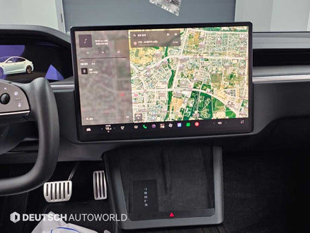 Tesla Model S — photo 14