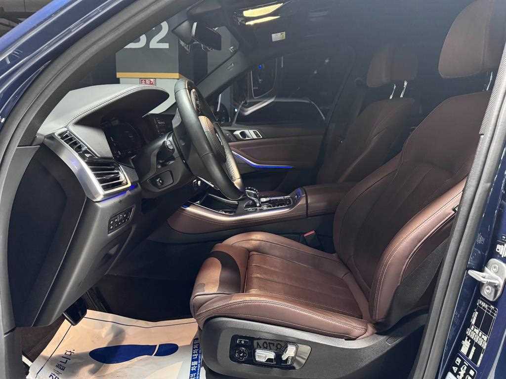 BMW X5 — photo 05
