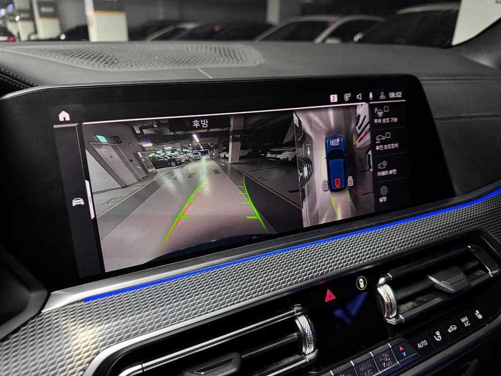 BMW X5 — photo 12