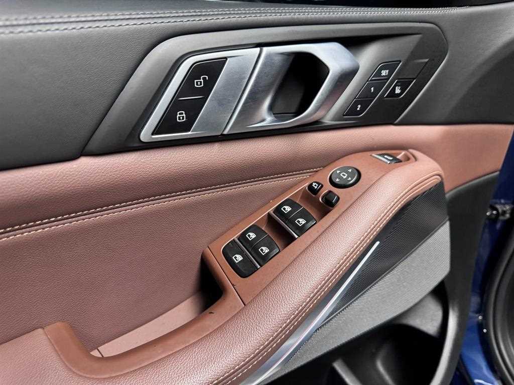 BMW X5 — photo 14