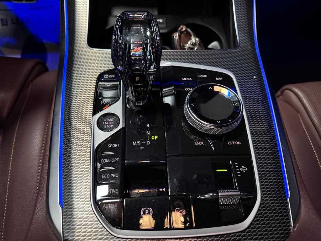 BMW X5 — photo 16