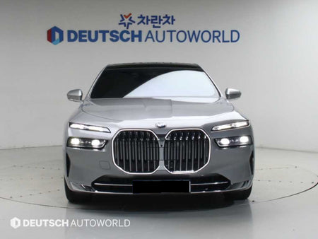 BMW 7-Series — photo 03