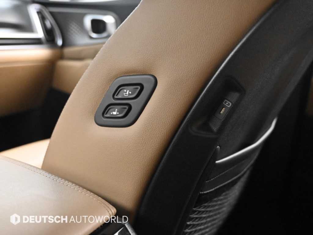 Kia Sorento — photo 18