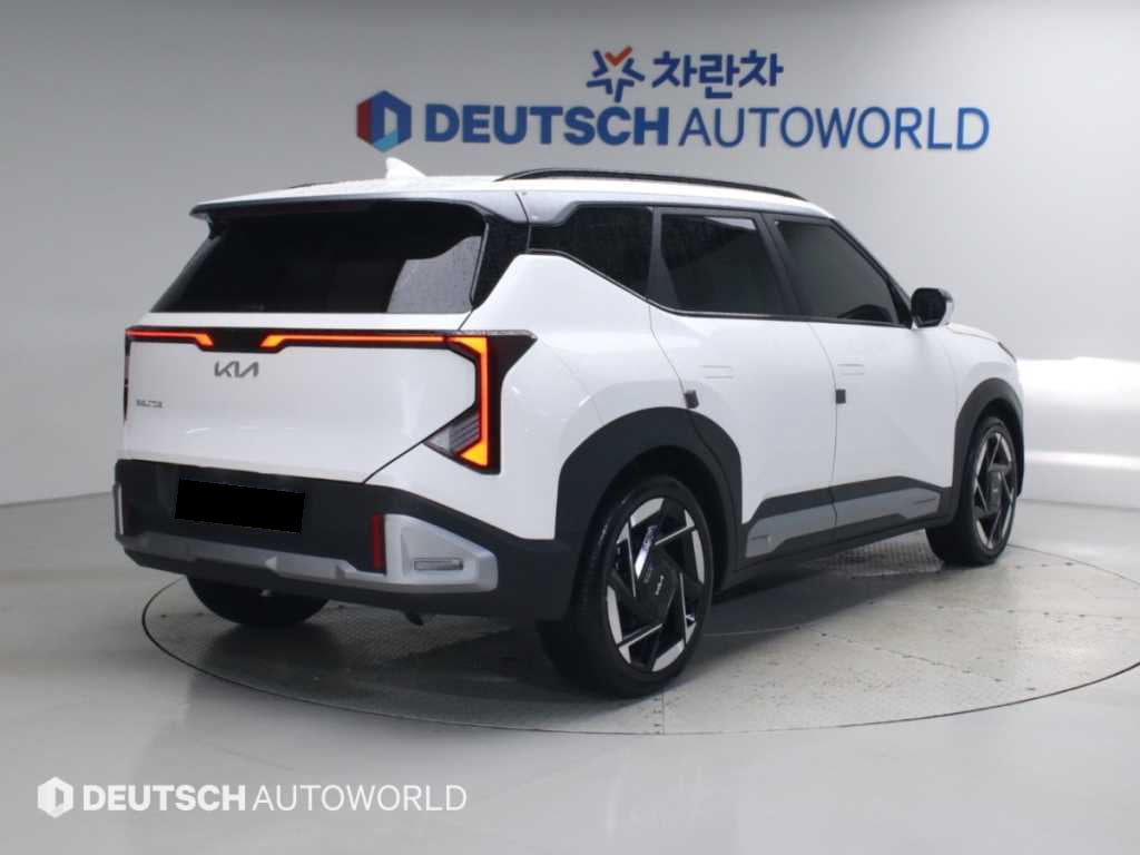 Kia Seltos — photo 02
