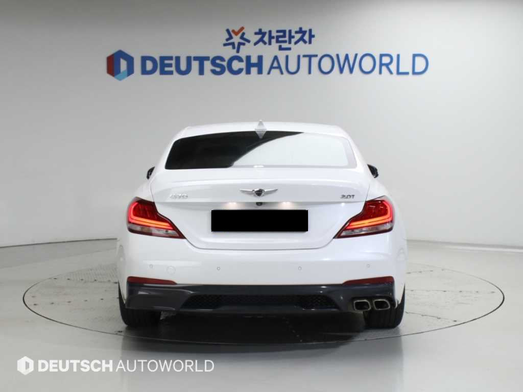 Genesis G70 — photo 04