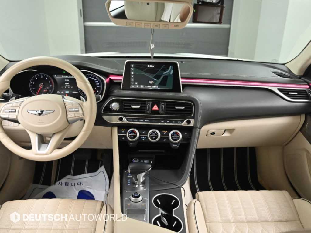 Genesis G70 — photo 07