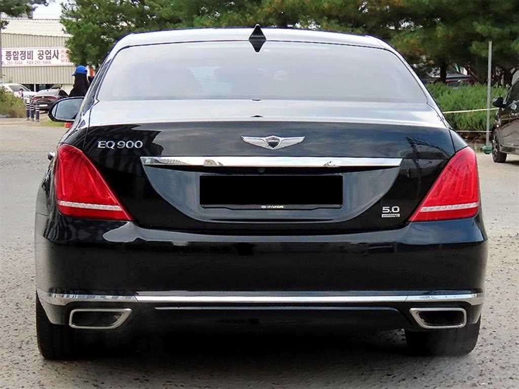 Genesis EQ900 — photo 04