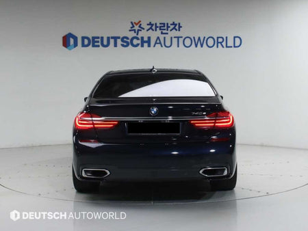 BMW 7-Series — photo 04