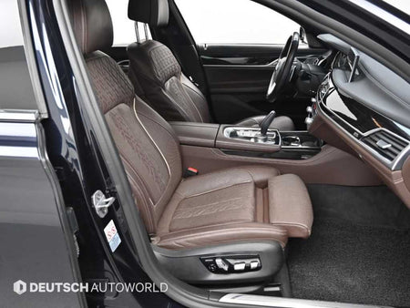 BMW 7-Series — photo 10