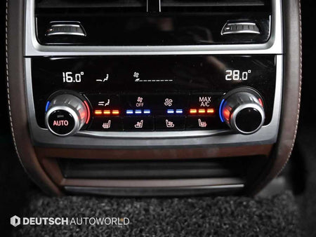 BMW 7-Series — photo 16