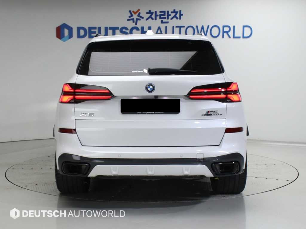 BMW X5 — photo 04