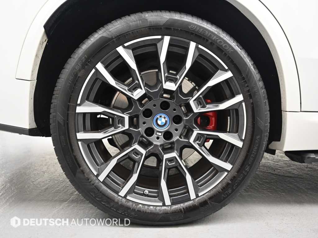 BMW X5 — photo 05