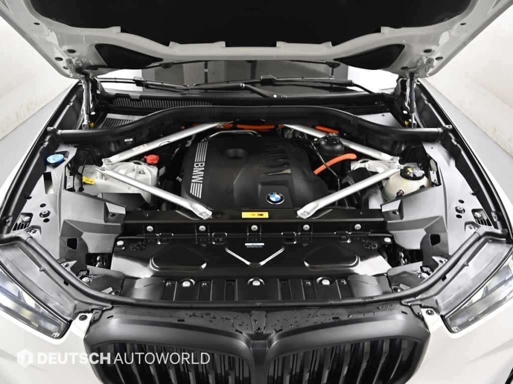 BMW X5 — photo 06