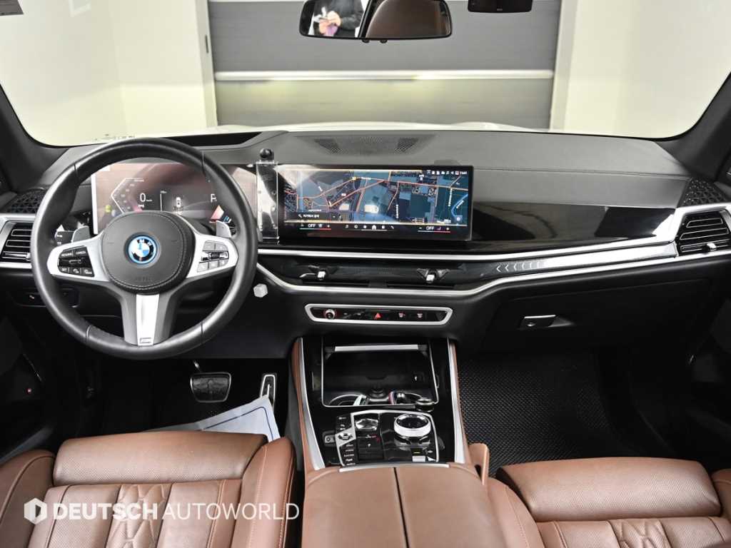 BMW X5 — photo 07