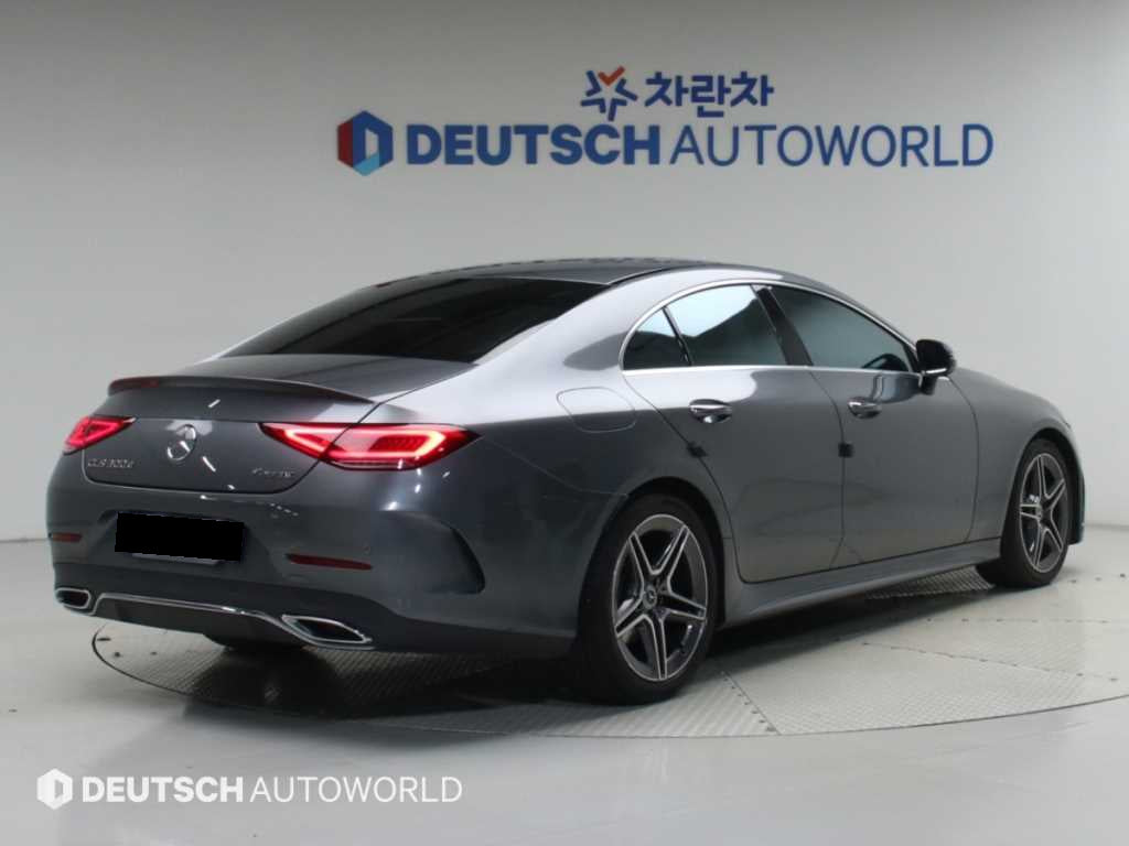 Mercedes-Benz CLS-Class — photo 02