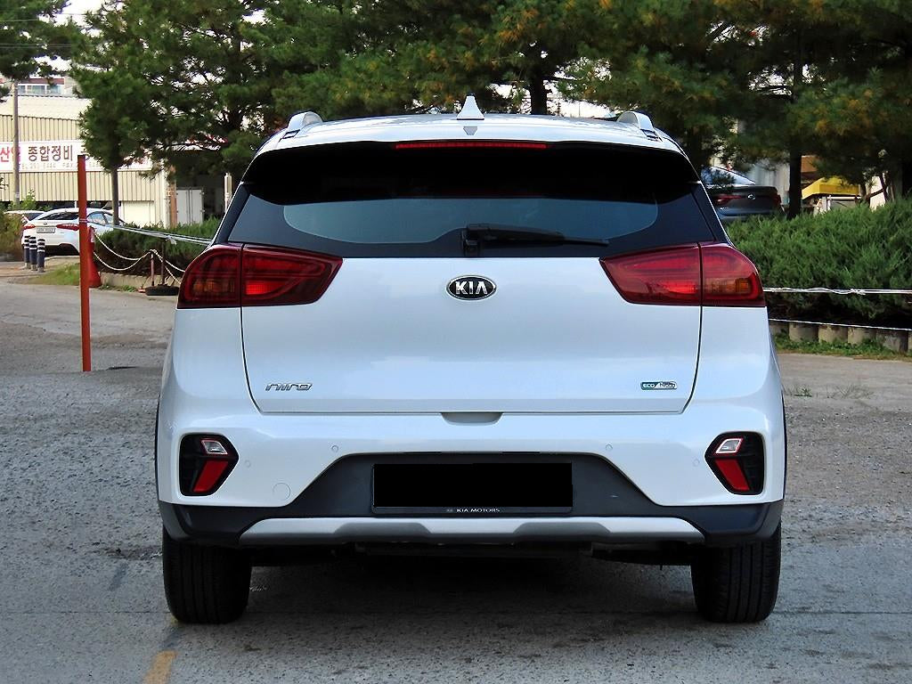 Kia Niro — photo 04