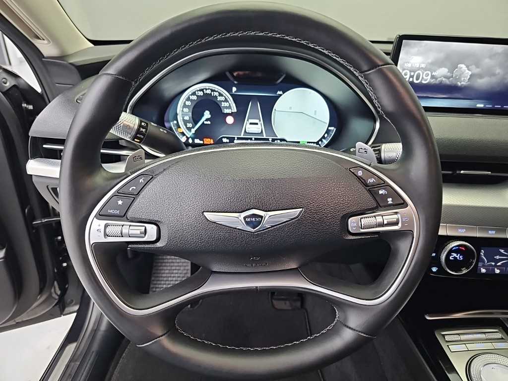 Genesis G80 — photo 09