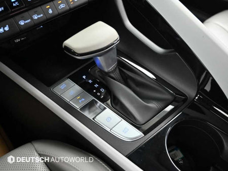 Hyundai Avante — photo 09