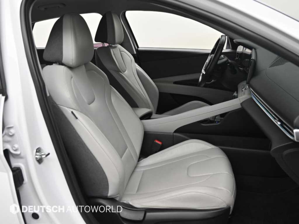 Hyundai Avante — photo 10