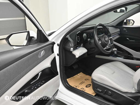 Hyundai Avante — photo 11