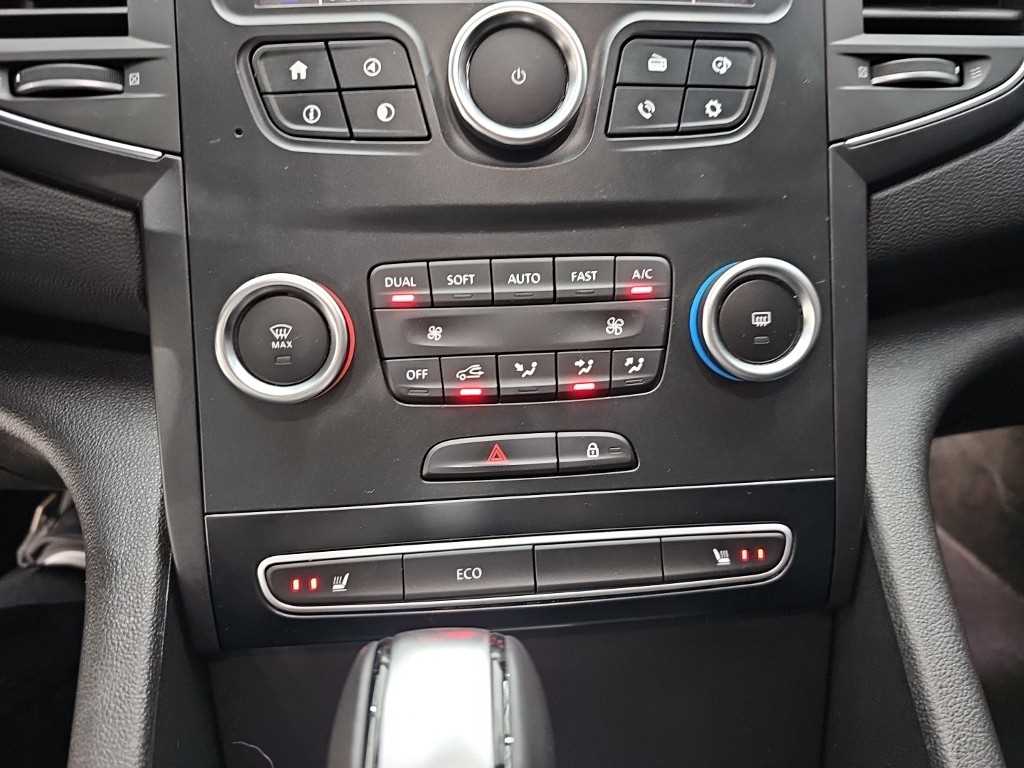 RENAULT SM6 — photo 10