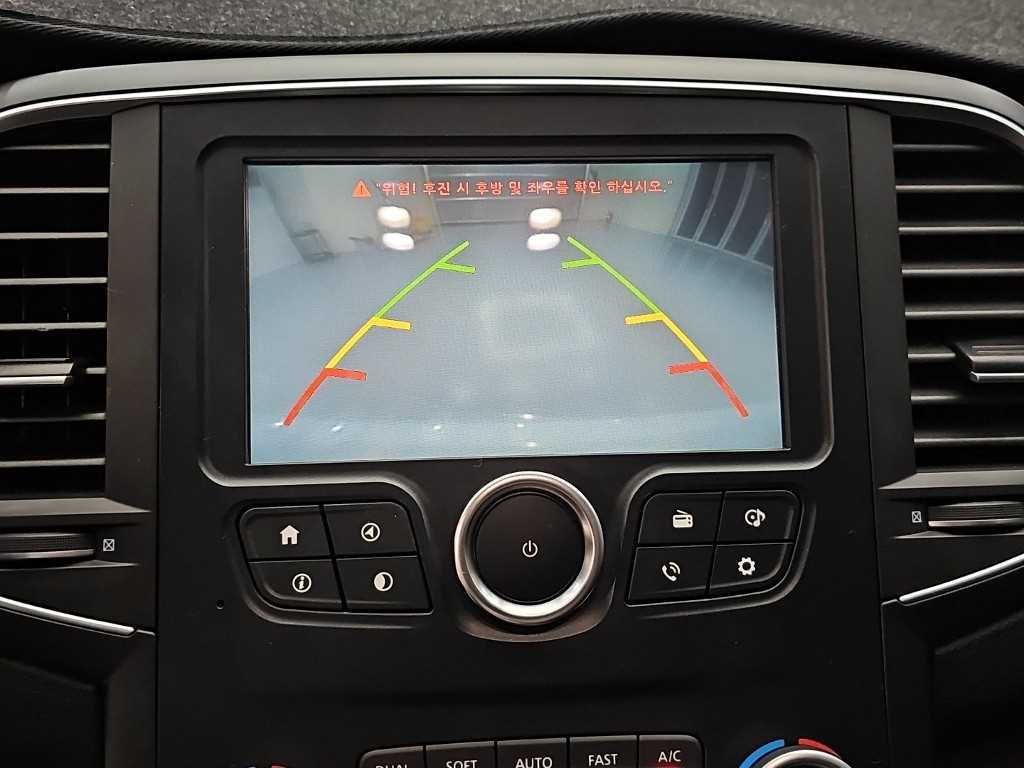 RENAULT SM6 — photo 14