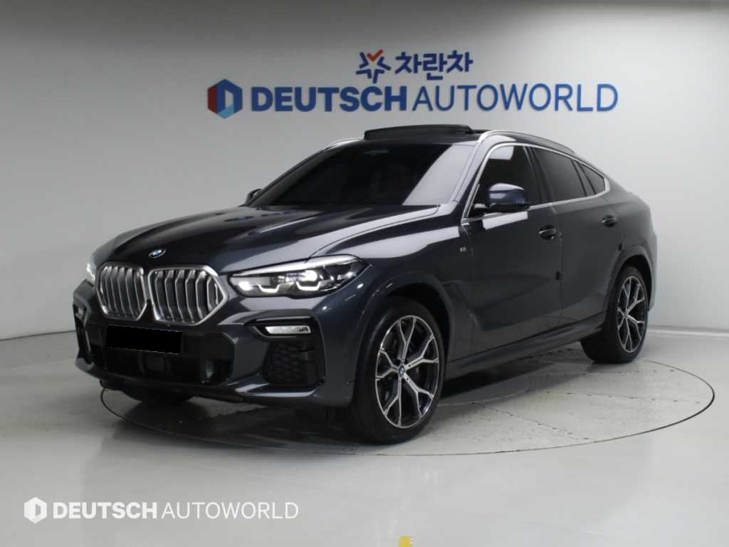 BMW X6 — photo 01