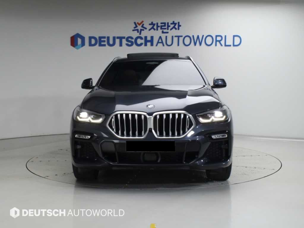BMW X6 — photo 03