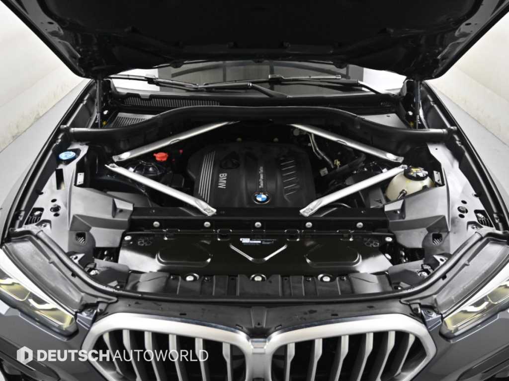BMW X6 — photo 07