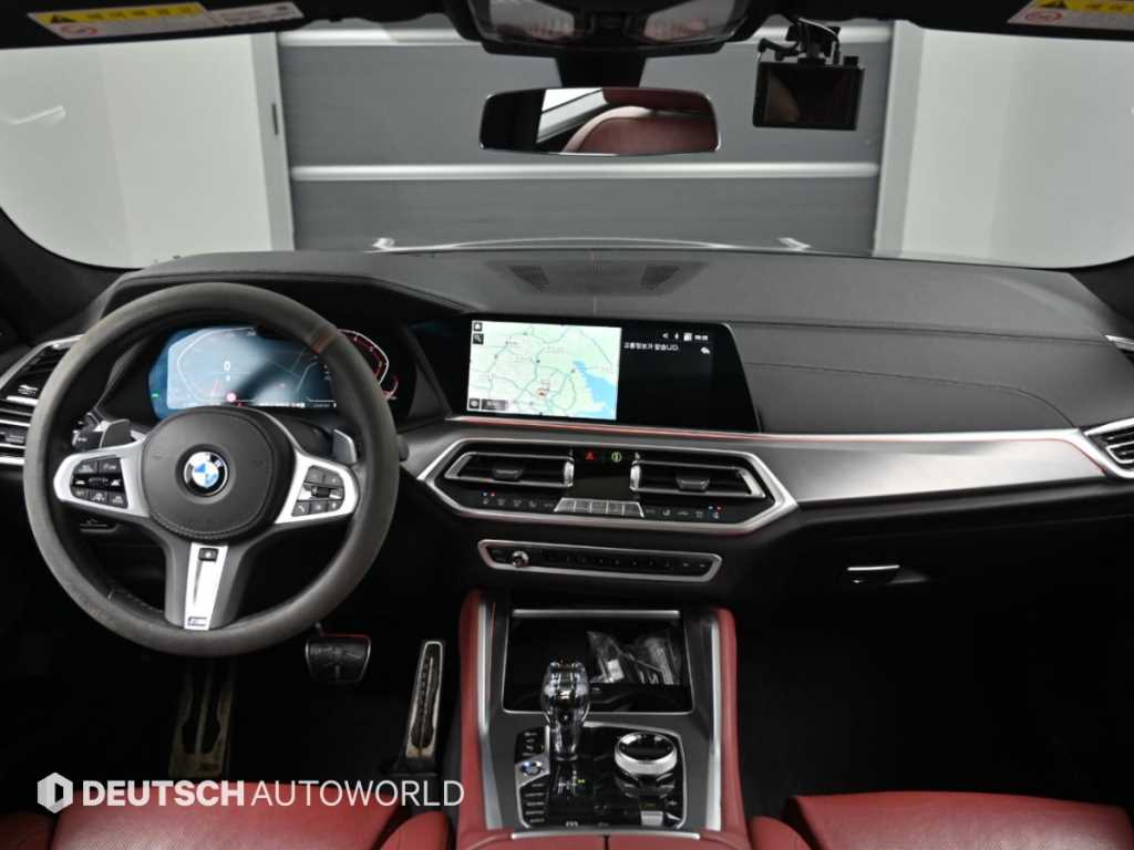 BMW X6 — photo 08