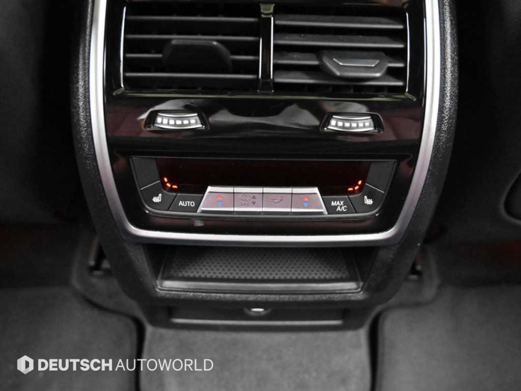BMW X6 — photo 19