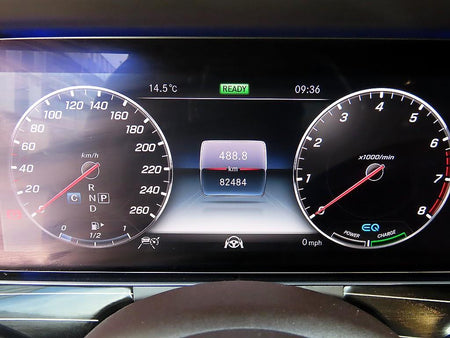 Mercedes-Benz CLS-Class — photo 09
