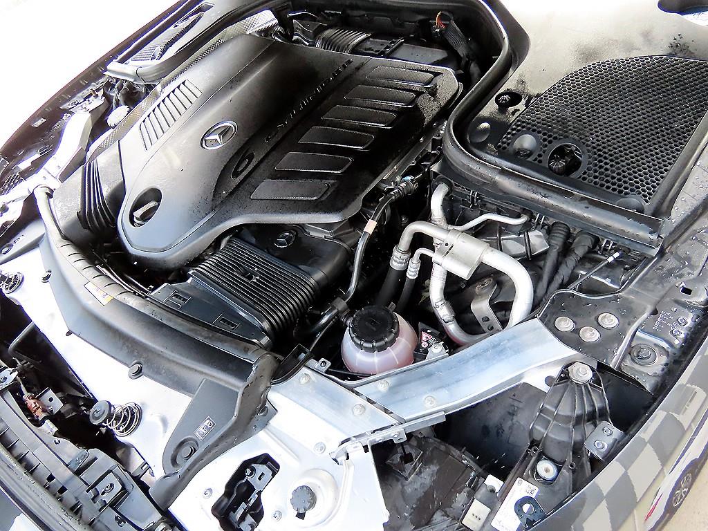 Mercedes-Benz CLS-Class — photo 19