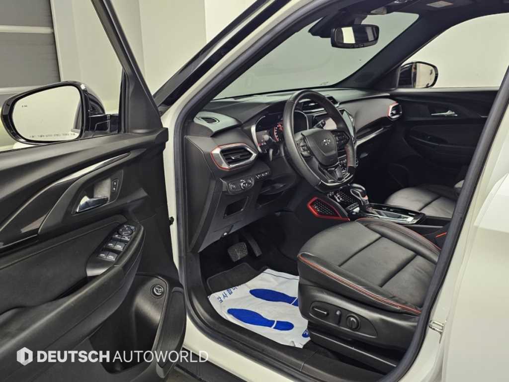 CHEVROLET Trailblazer — photo 11