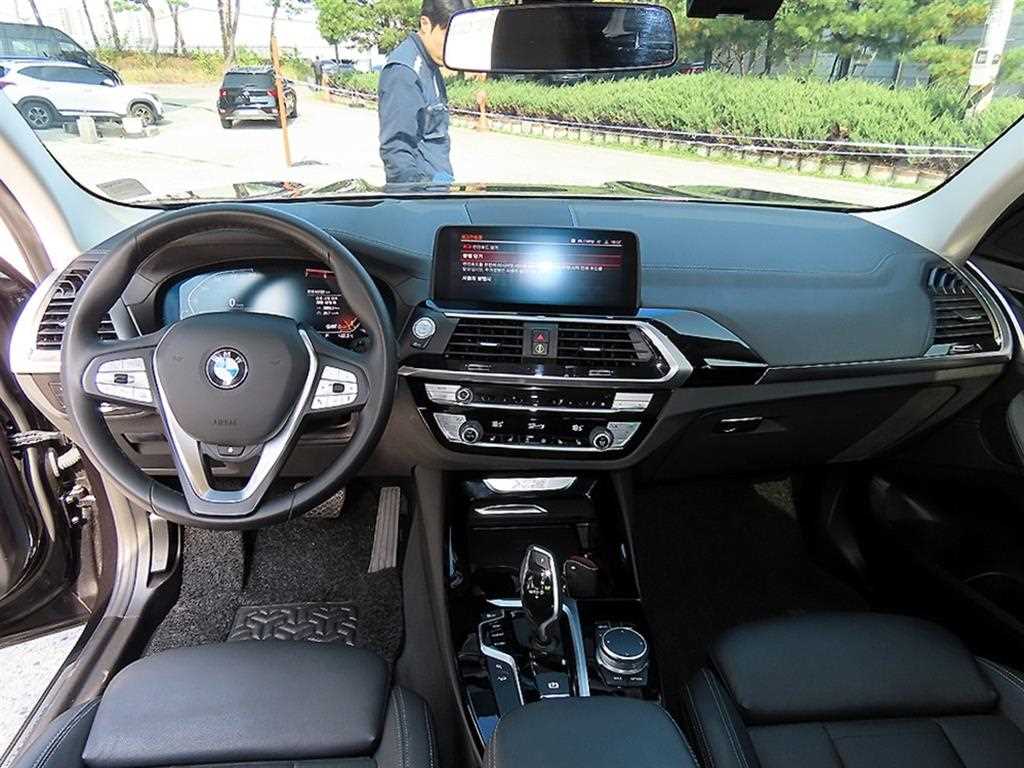 BMW X3 — photo 07