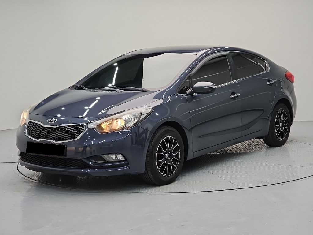Kia K3 — photo 01