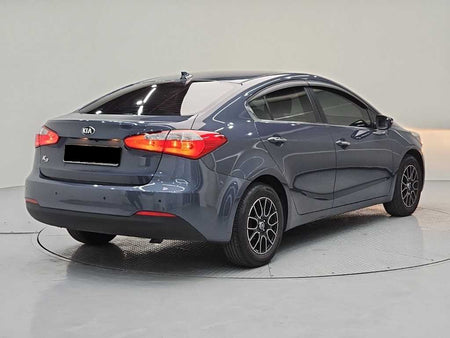 Kia K3 — photo 04