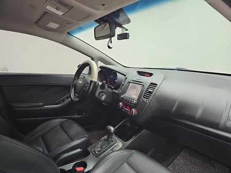 Kia K3 — photo 18