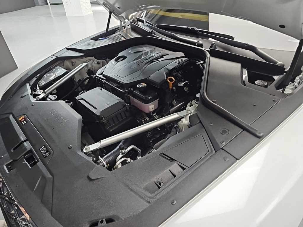 Genesis G80 — photo 05