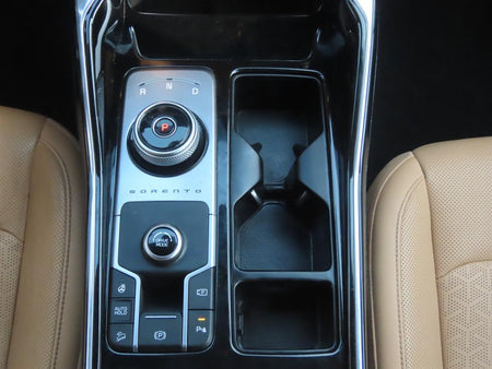 Kia Sorento — photo 14